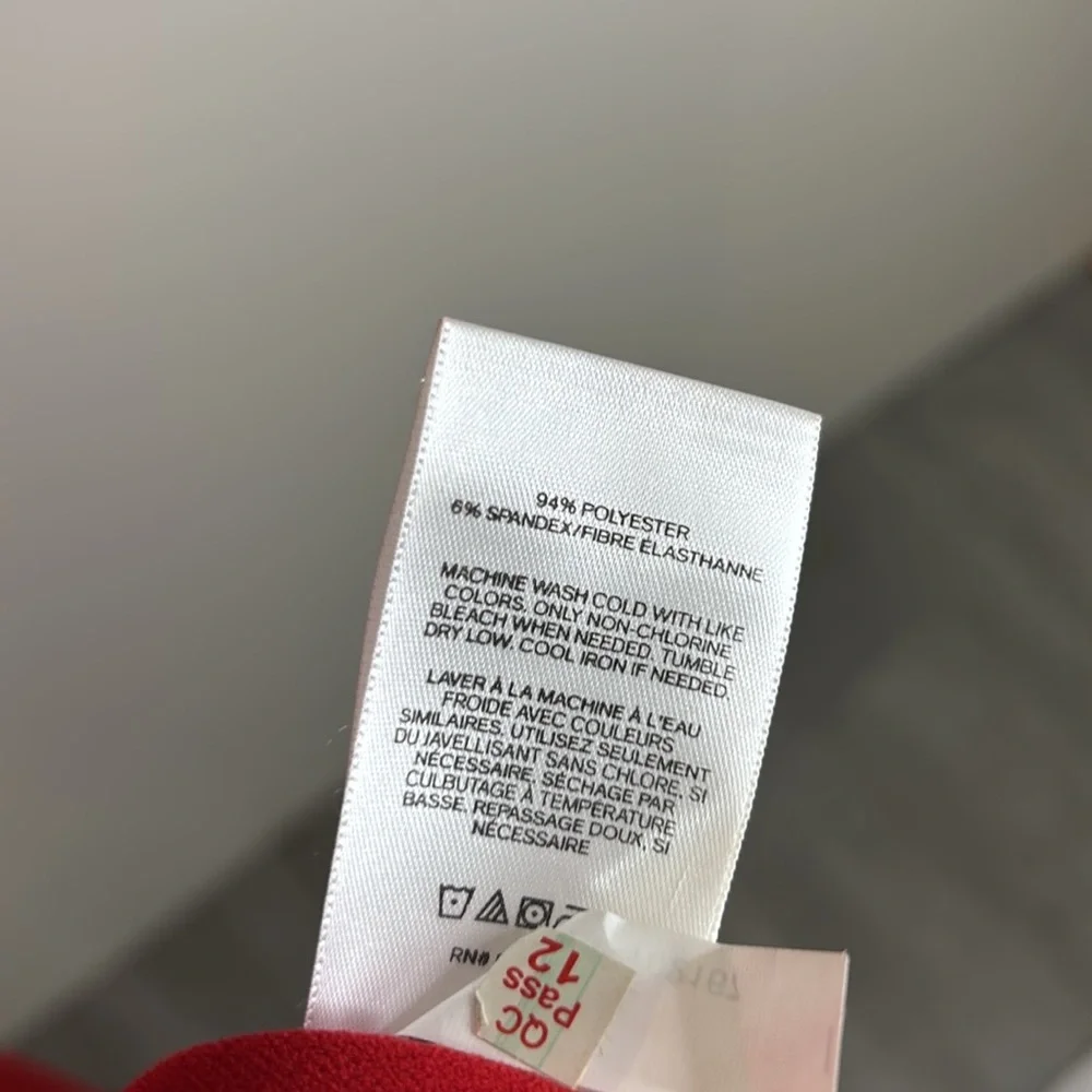 Express Red Top - Picture 5 of 6